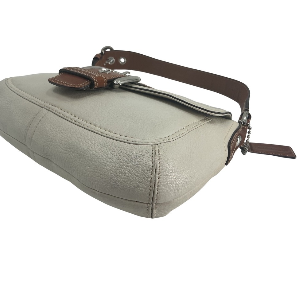 Coach Pebble Leather‎ Buckle Shoulder Bag – Ivory & Brown | F15105 - Picture 6 of 10